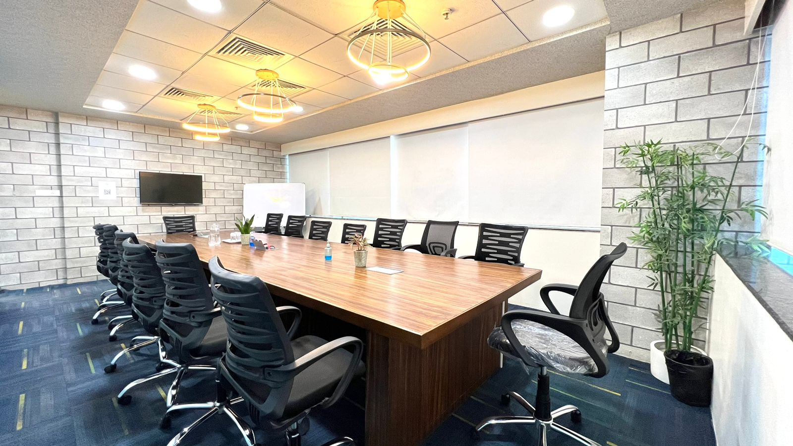 Meeting Rooms in Hinjewadi BI470